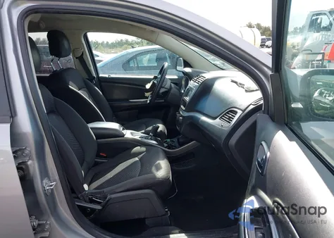 2017 Dodge Journey Sxt Awd z USA, uszkodzony, nr VIN 3C4PDDBG6HT591860